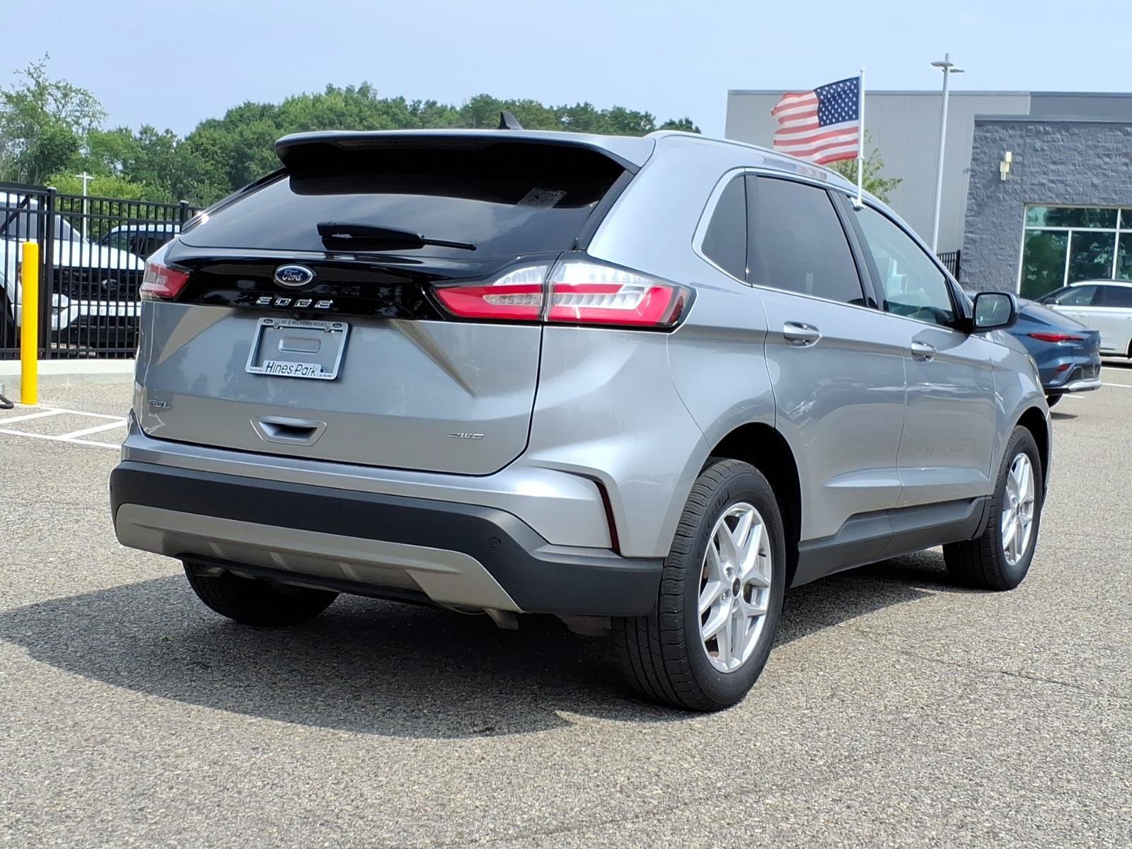 Certified 2023 Ford Edge SEL w/ Convenience Package AWD/4WD image 7