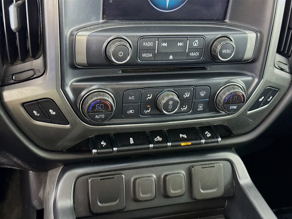 Used 2018 Chevrolet Silverado 1500 LT w/ All Star Edition AWD/4WD image 7
