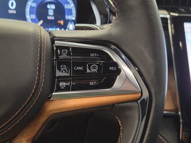 Used 2024 Jeep Grand Cherokee L Summit image 23