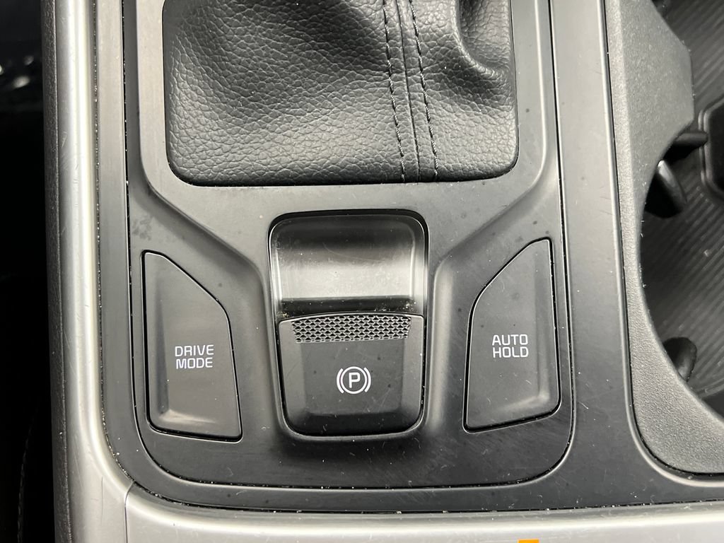Used 2025 Kia Carnival FWD image 64