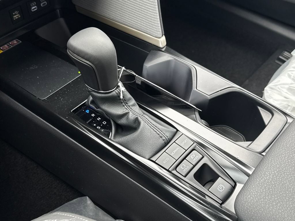 New 2026 Toyota Camry SE image 29