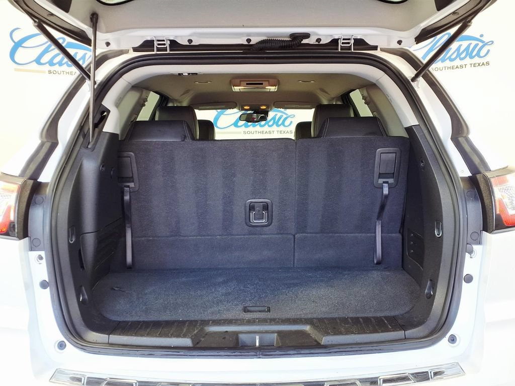 Used 2016 Chevrolet Traverse LTZ FWD image 10