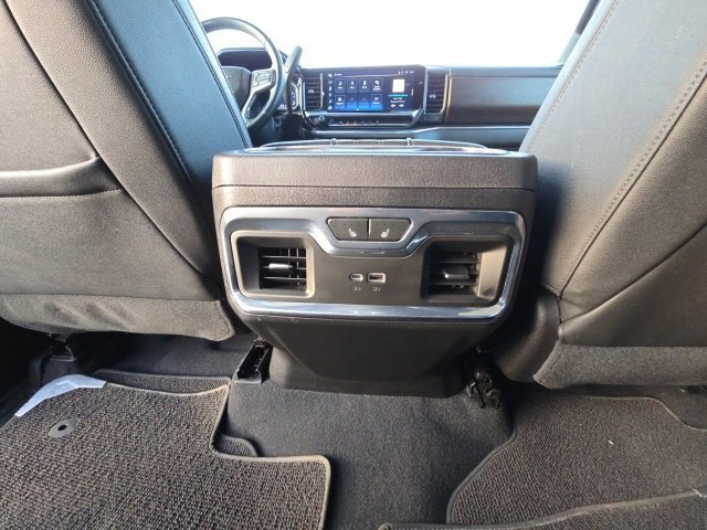 Used 2024 Chevrolet Silverado 3500 High Country image 25