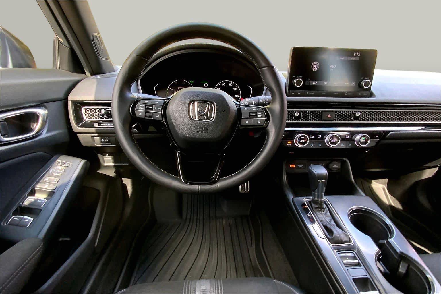 Used 2025 Honda Civic Sport image 5