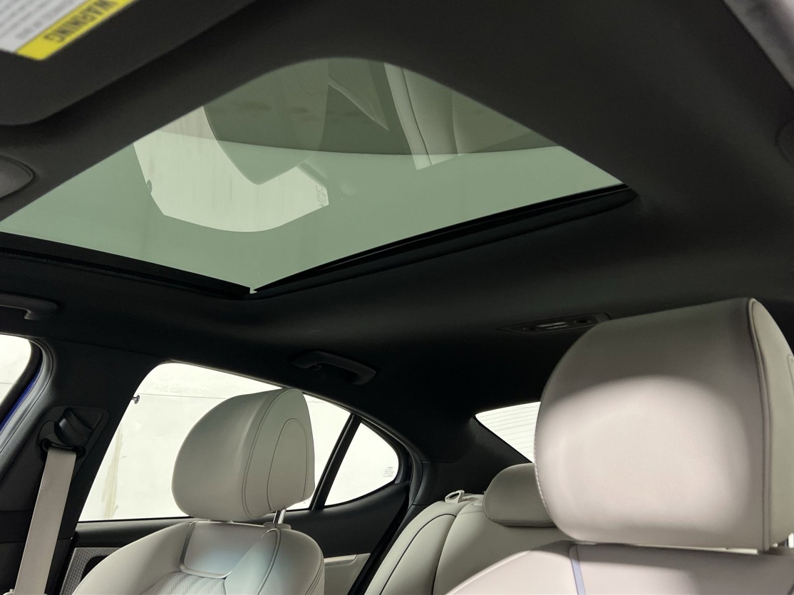 Used 2023 Genesis G70 2.0T w/ Sport Prestige Package image 21