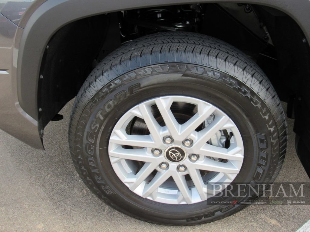 Used 2024 Toyota Tundra SR5 w/ SR5 Convenience Package AWD/4WD image 10
