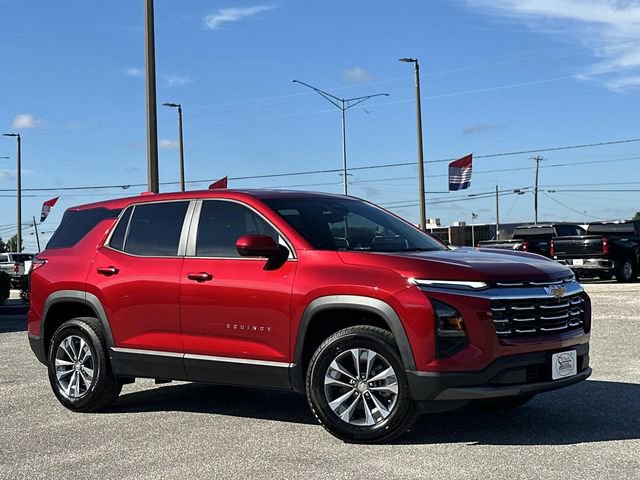 New 2026 Chevrolet Equinox LT image 2