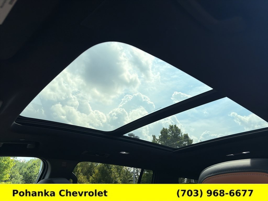 New 2027 Chevrolet Traverse Z71 w/ Enhanced Driving Package AWD/4WD image 20