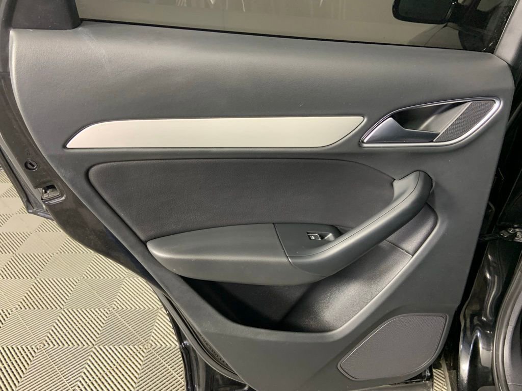 Used 2018 Audi Q3 2.0T Premium image 19