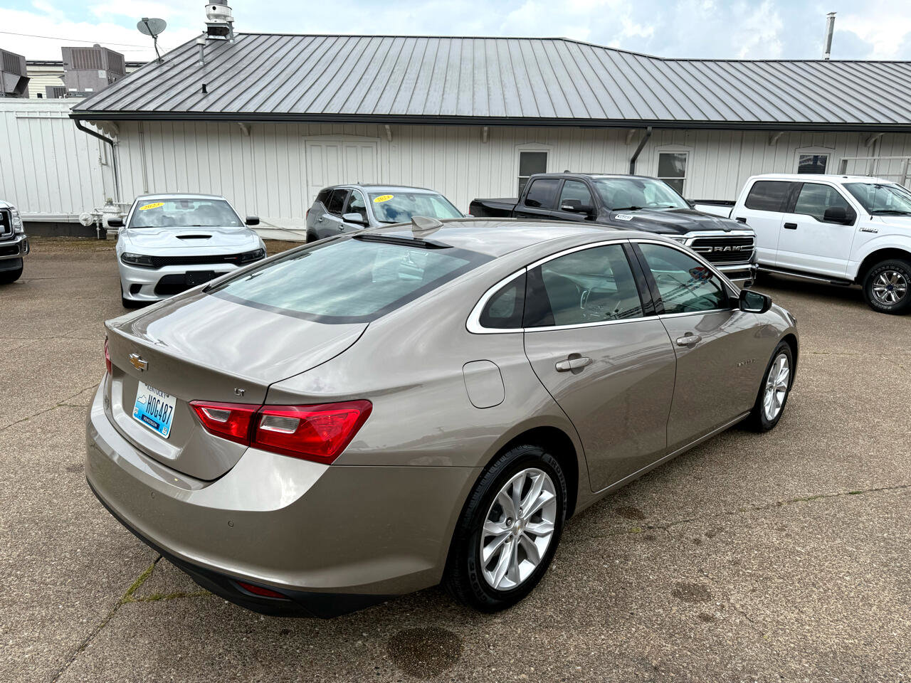 Used 2024 Chevrolet Malibu LT image 5