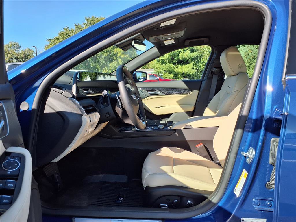 Used 2025 Cadillac CT5 Premium Luxury image 25