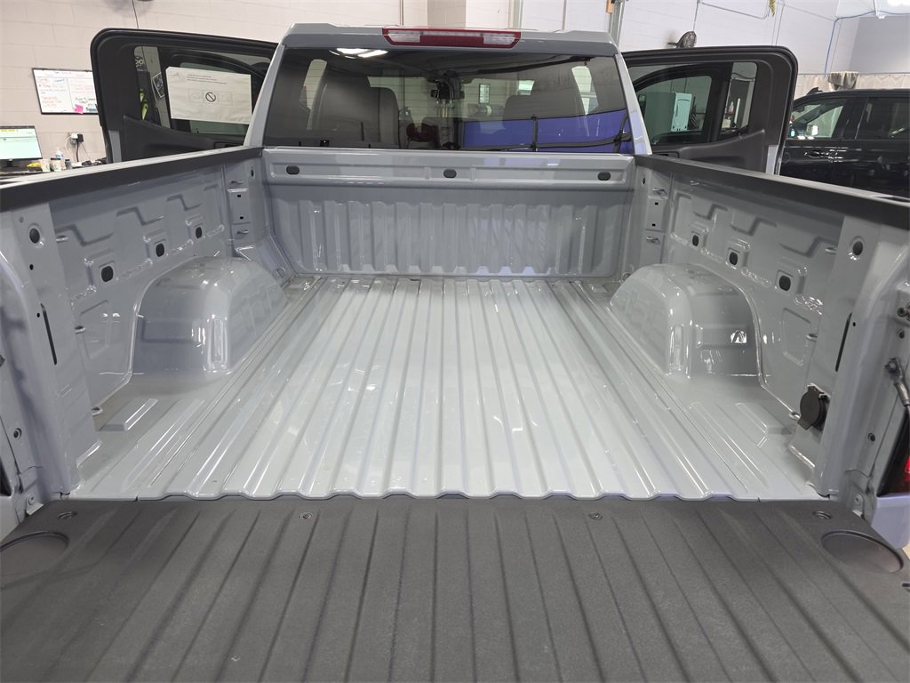 New 2025 GMC Sierra 1500 Pro w/ Graphite Edition image 12