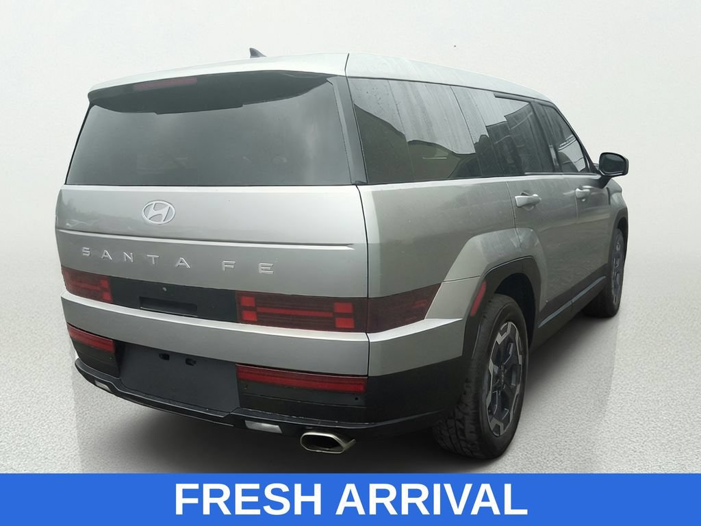 Used 2024 Hyundai Santa Fe SE FWD image 7
