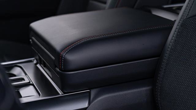 Used 2025 Ford F150 Raptor AWD/4WD image 24