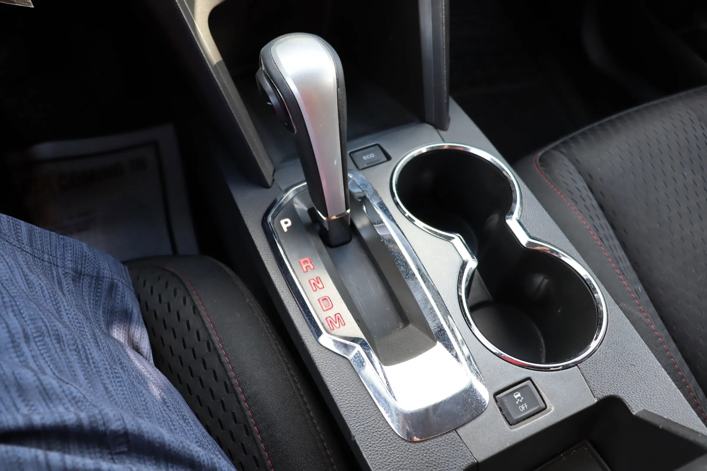 Used 2015 GMC Terrain SLE image 18