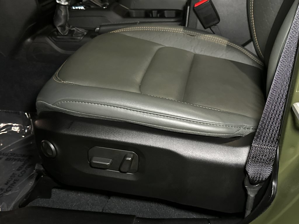 Used 2024 Jeep Wrangler High Altitude AWD/4WD image 19