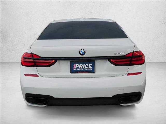 Used 2018 BMW 740i RWD image 12