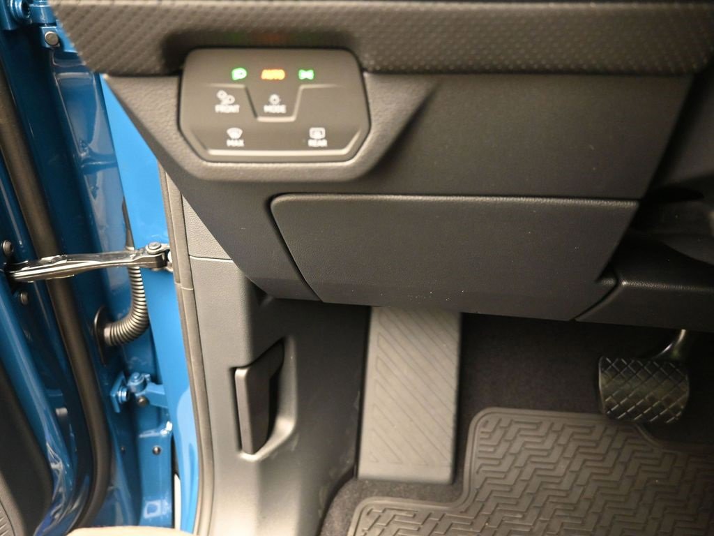 New 2026 Volkswagen Atlas Cross Sport SEL image 16