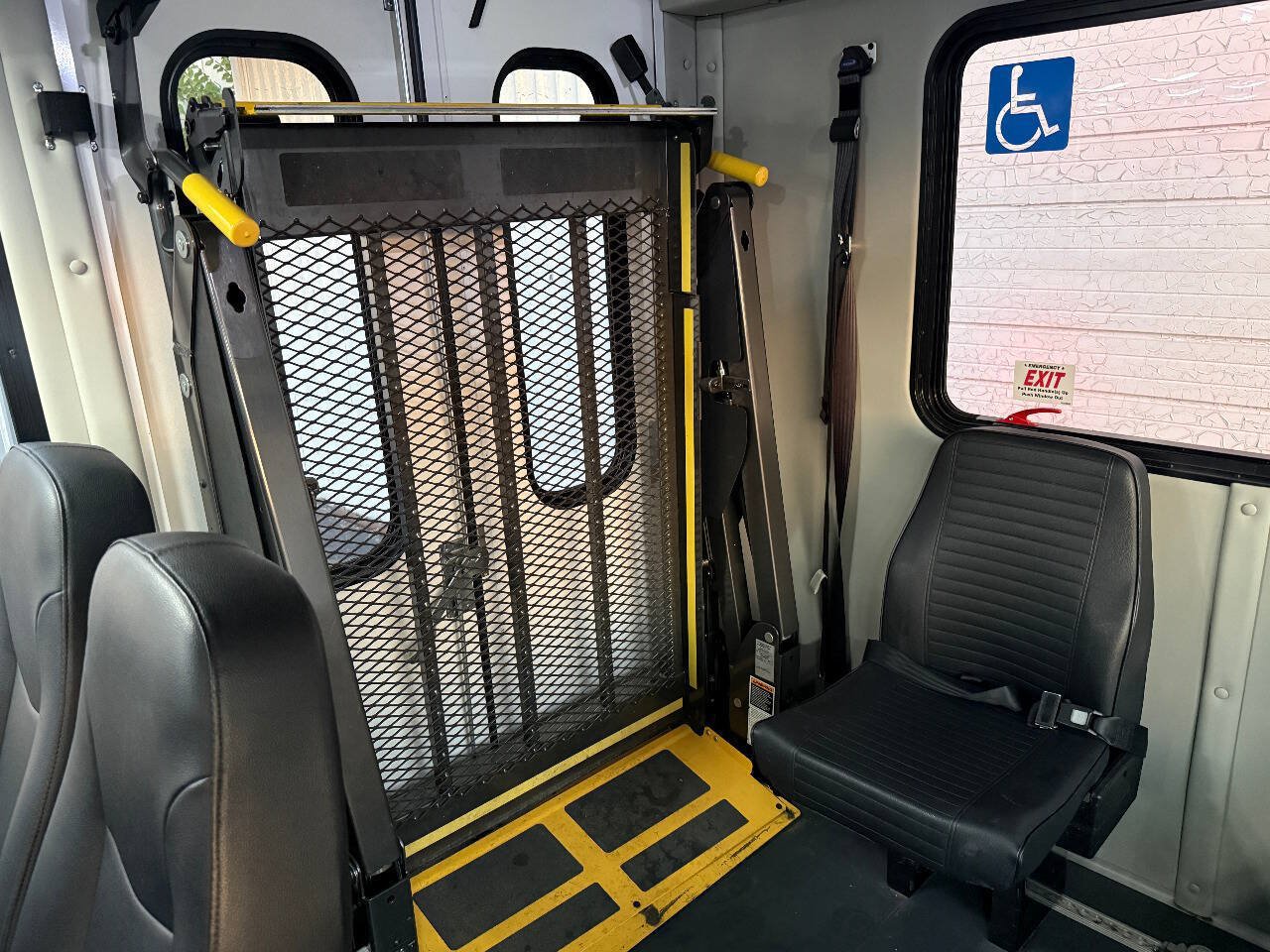 Used 2023 Ford E-450 and Econoline 450 Super Duty w/ Shuttle Bus Prep Package RWD image 83