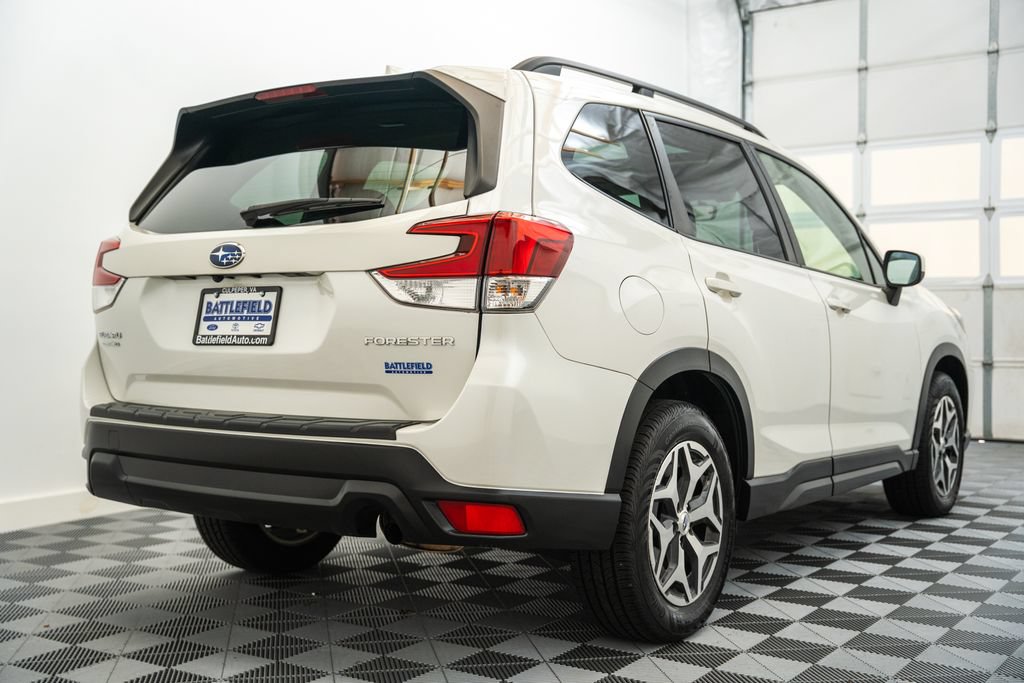 Used 2020 Subaru Forester Premium AWD/4WD image 5