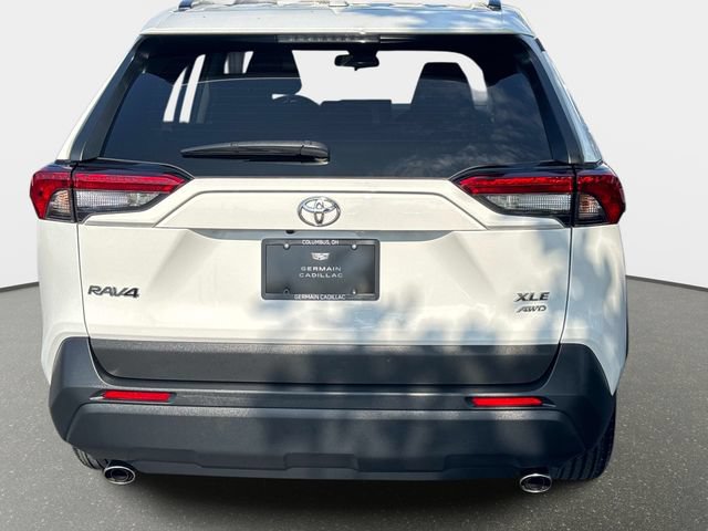 Used 2021 Toyota RAV4 XLE w/ Convenience Package AWD/4WD image 4
