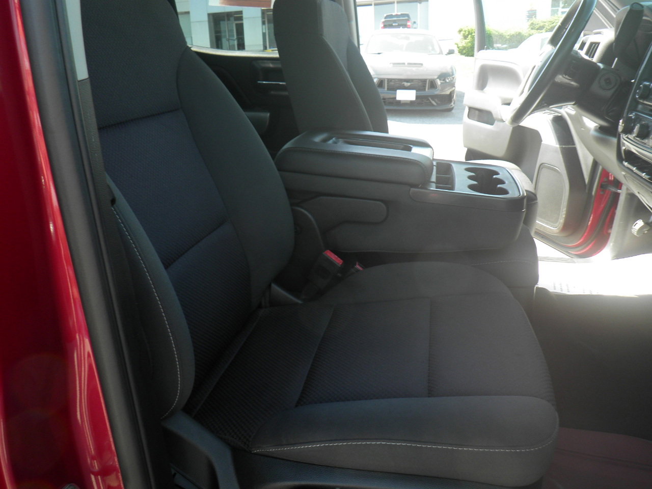 Used 2018 Chevrolet Silverado 1500 LT w/ All Star Edition image 23