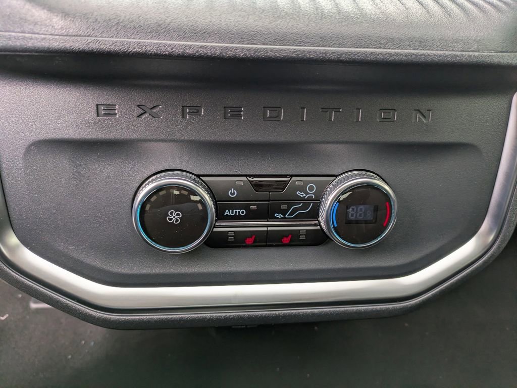 New 2026 Ford Expedition Platinum w/ Stealth Appearance Package image 20