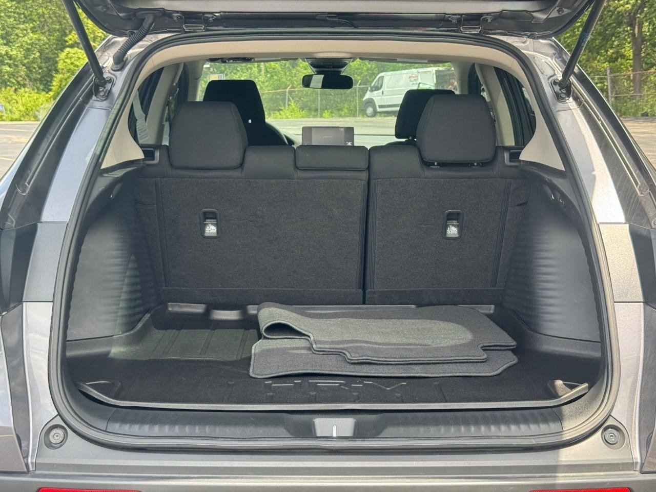 Used 2024 Honda HR-V LX image 5