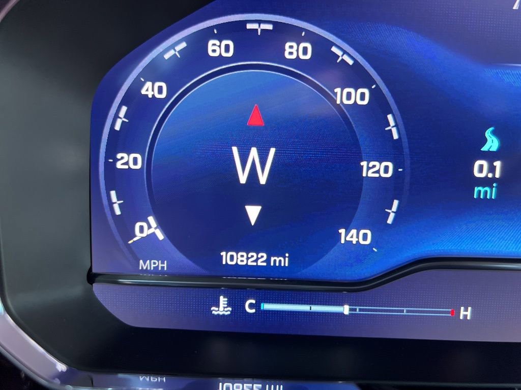 Used 2024 Chevrolet Silverado 1500 High Country w/ Technology Package image 3