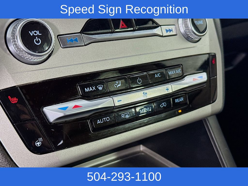 Used 2022 Ford Explorer XLT w/ Equipment Group 202A image 16