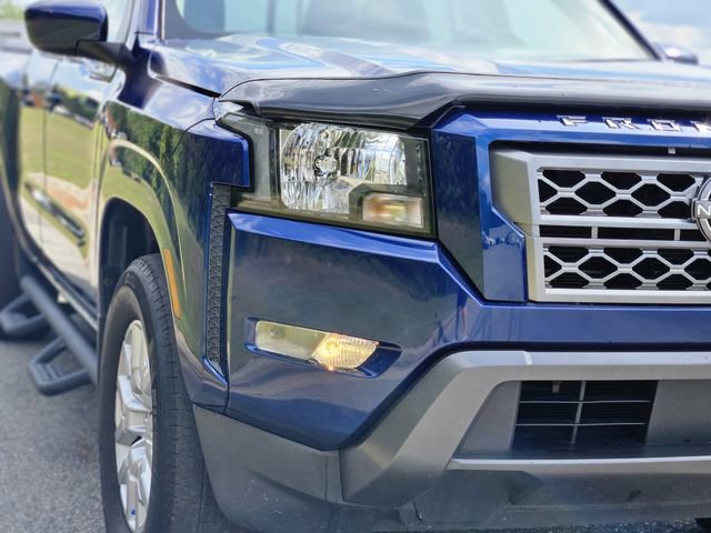 Certified 2022 Nissan Frontier SV image 9