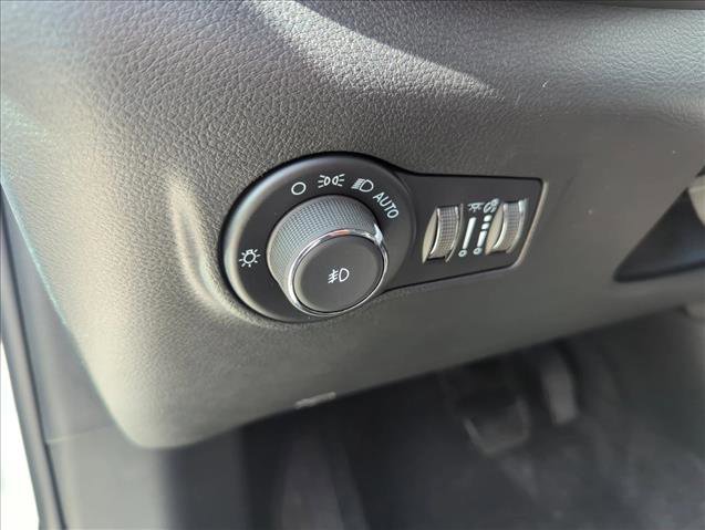 New 2026 Jeep Compass Latitude AWD/4WD image 17