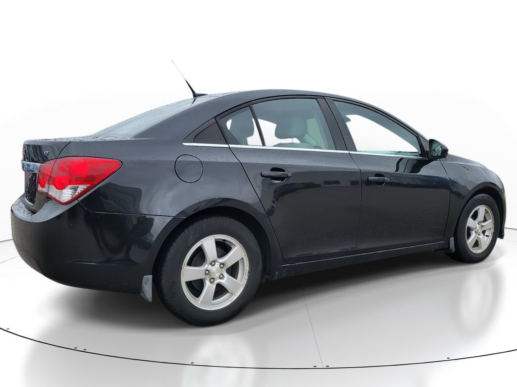 Used 2013 Chevrolet Cruze LT image 4