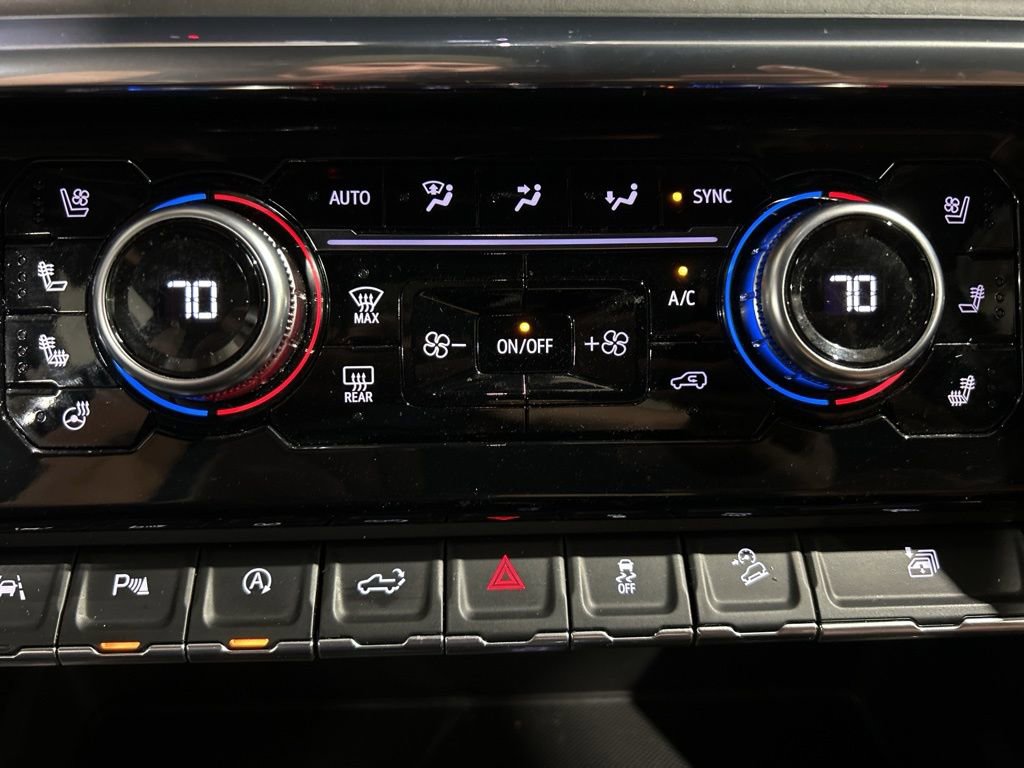 Used 2024 GMC Sierra 1500 Denali Ultimate image 35