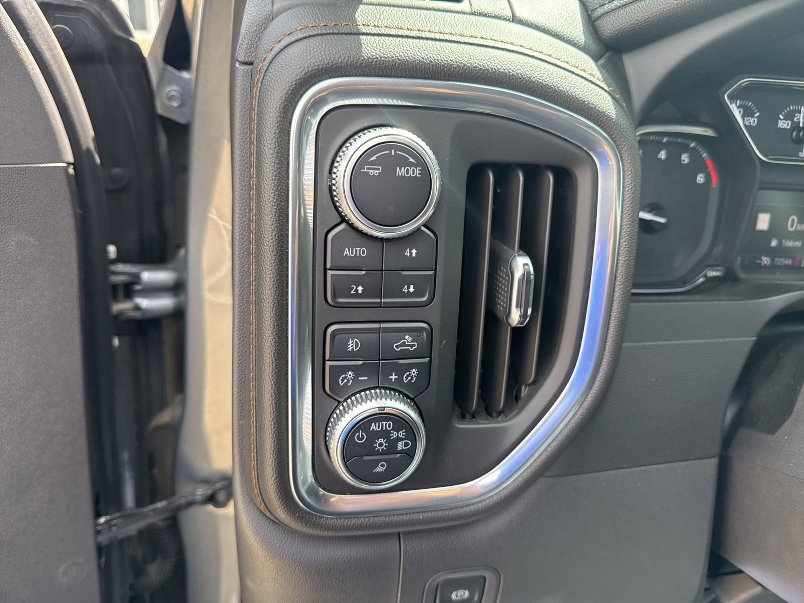 Used 2020 GMC Sierra 1500 AT4 w/ AT4 Premium Package image 15