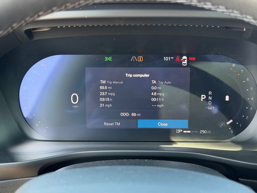New 2026 Volvo XC40 B5 Plus w/ Climate Package AWD/4WD image 20