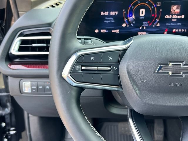 Used 2024 Chevrolet Traverse Z71 w/ LPO, Floor Liner Package AWD/4WD image 23