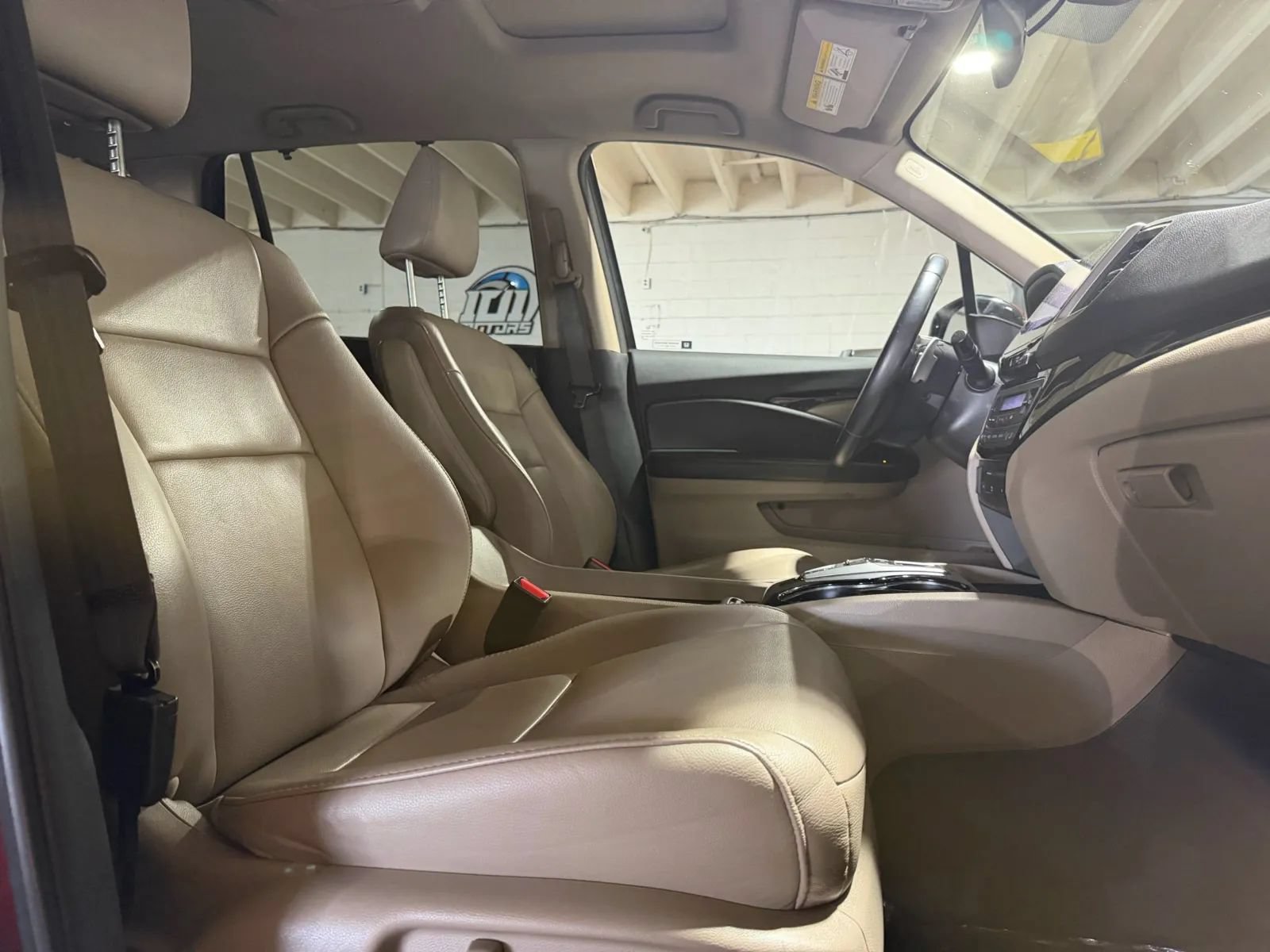 Used 2017 Honda Pilot Touring image 11