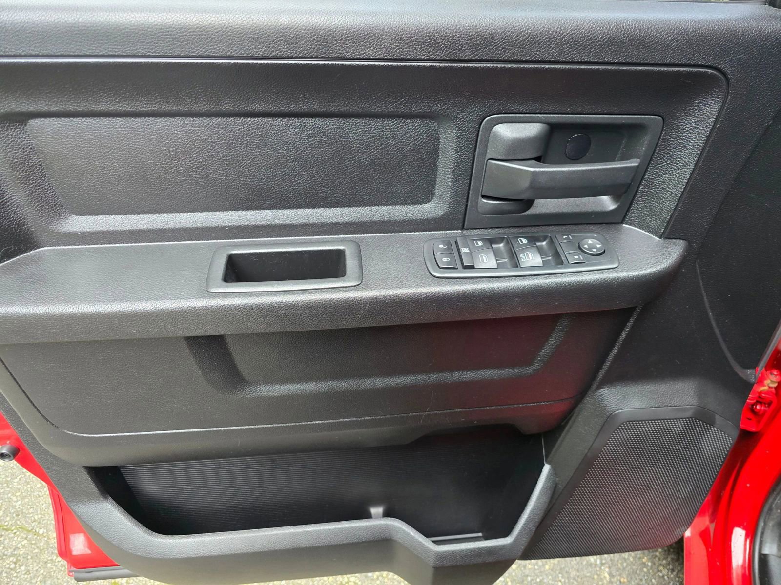 Used 2013 RAM 1500 Express image 21