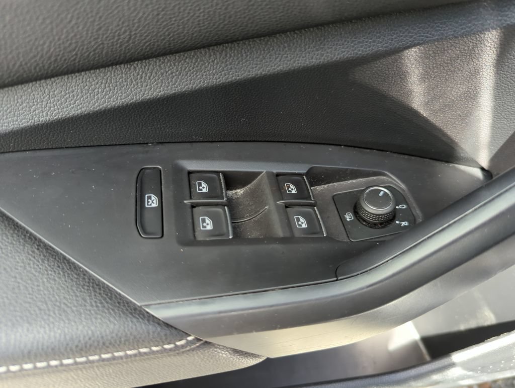 Used 2024 Volkswagen Jetta Sport FWD image 31