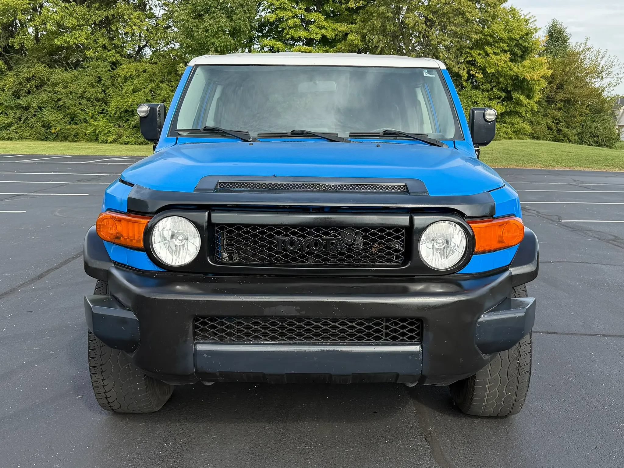 Used 2007 Toyota FJ Cruiser 2WD w/ Upgrade Pkg 2 image 2