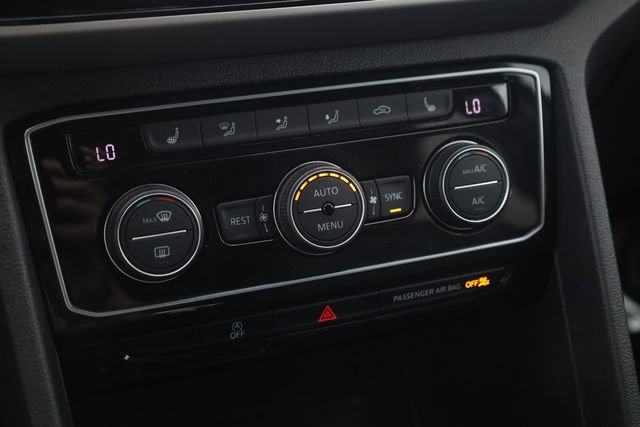 Used 2023 Volkswagen Atlas SE FWD image 22