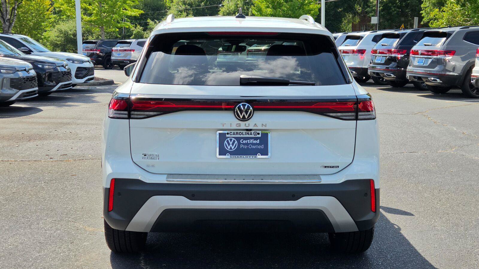 Certified 2026 Volkswagen Tiguan SE AWD/4WD image 3