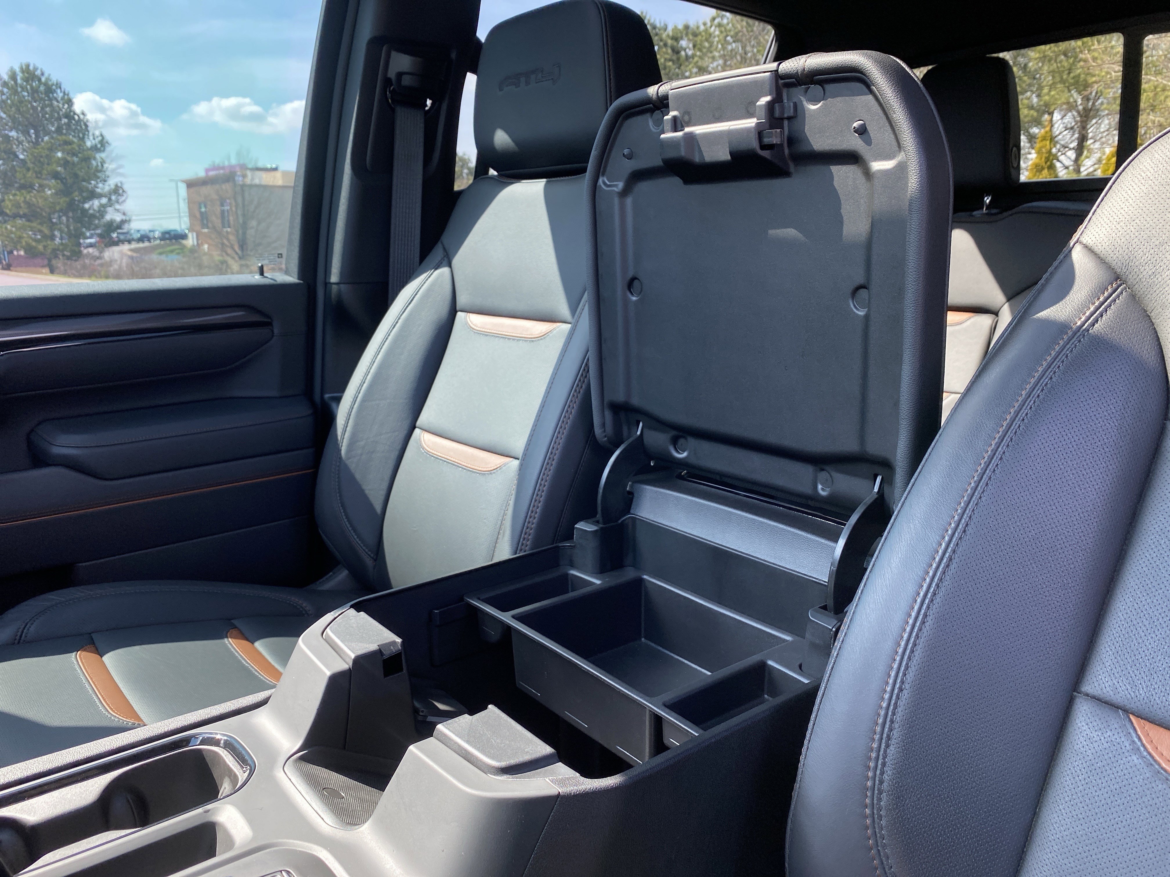 Used 2025 GMC Sierra 2500 AT4 w/ AT4 Premium Plus Package image 39