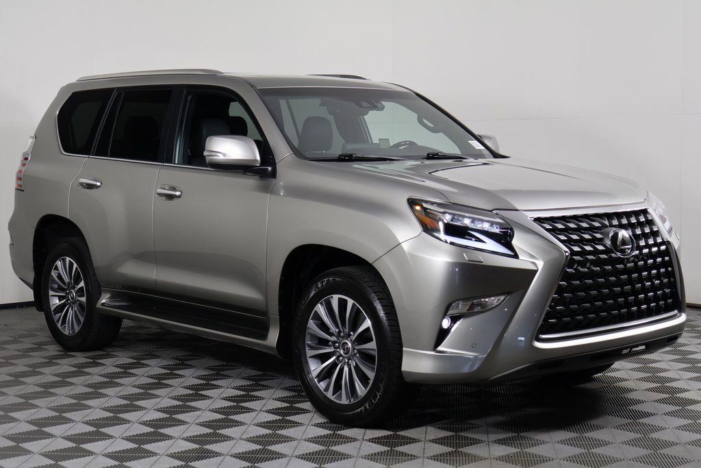 Used 2023 Lexus GX 460 Luxury w/ Off Road Package image 3