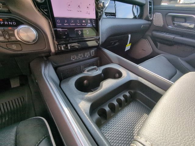 New 2026 RAM 1500 Laramie AWD/4WD image 17