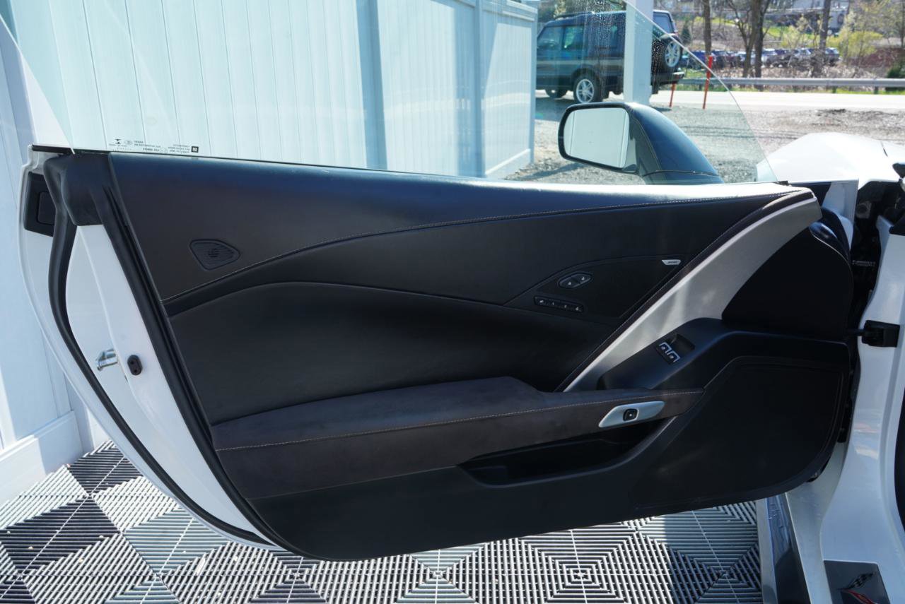 Used 2016 Chevrolet Corvette Stingray Coupe w/ 3LT Preferred Equipment Group RWD image 16