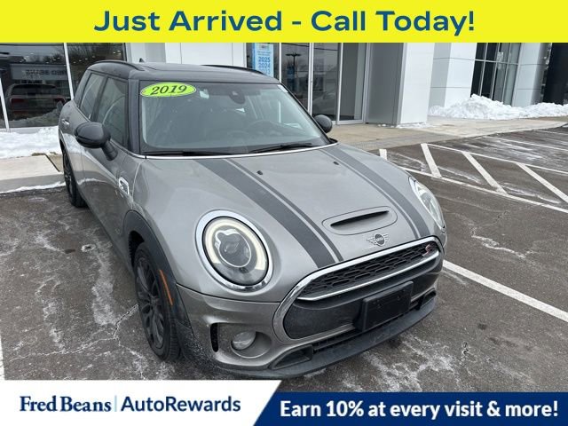Used 2019 MINI Cooper Clubman S image 1