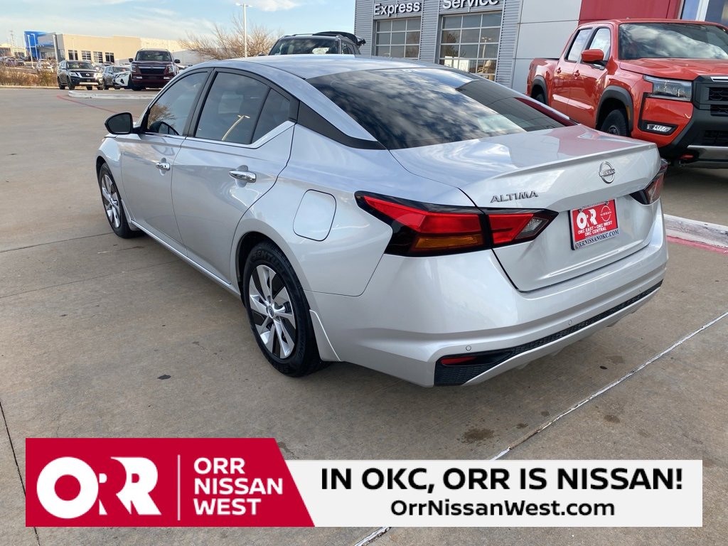 Used 2024 Nissan Altima 2.5 S image 3