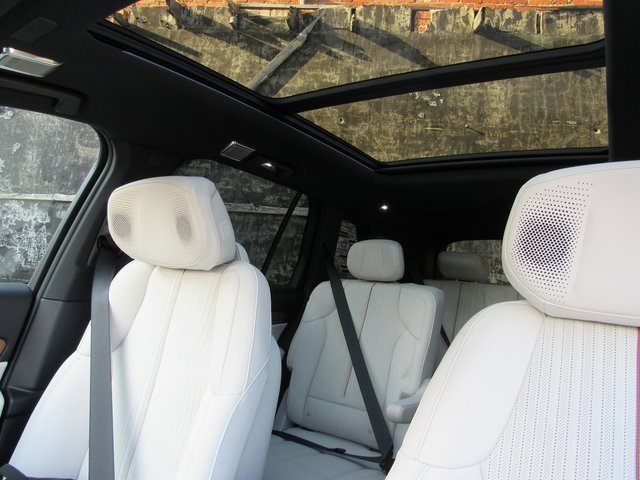 New 2026 Cadillac Vistiq Sport image 11